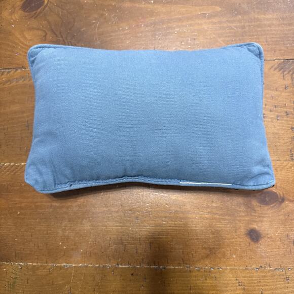 A Friend Knows pillow made in USA Throw Pillow - Picture 3 of 6